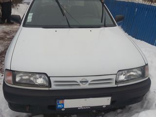 Nissan Primera foto 1