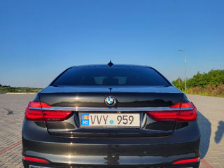 BMW 7 Series foto 2