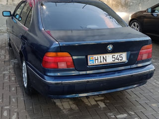 BMW 5 Series foto 5