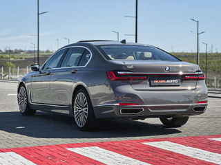 BMW 7 Series foto 4