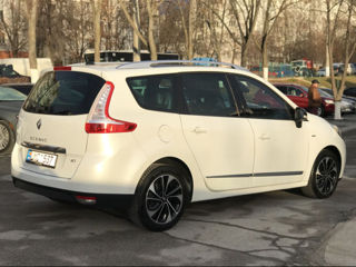 Renault Grand Scenic foto 3