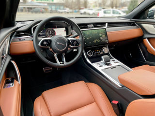 Jaguar XF foto 4