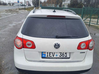 Volkswagen Passat foto 3