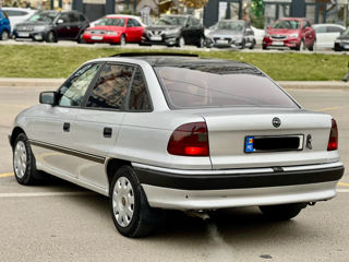 Opel Astra foto 3