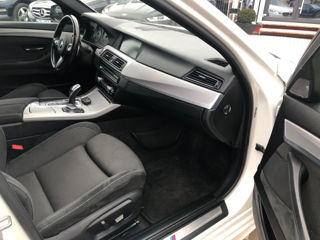 BMW 5 Series foto 15