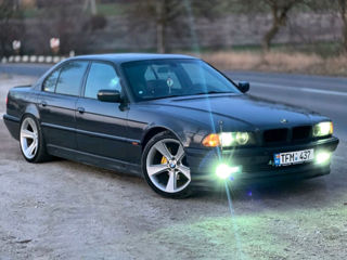 BMW 7 Series foto 10