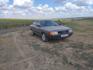 Audi 100 foto 2