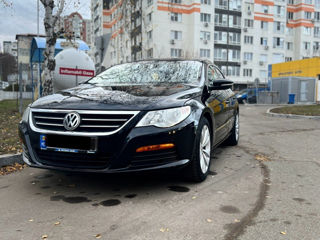 Volkswagen Passat CC foto 1