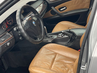 BMW 5 Series foto 6