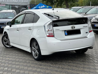 Toyota Prius foto 3