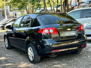 Chevrolet Lacetti foto 4