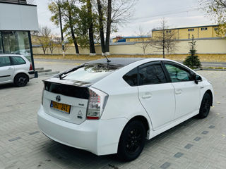 Toyota Prius foto 4