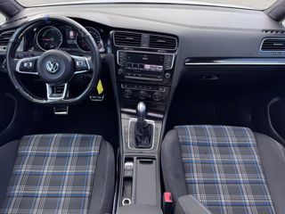 Volkswagen Golf фото 4