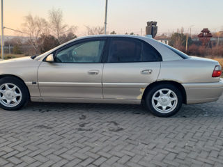 Opel Omega foto 8