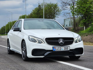 Mercedes E-Class фото 1