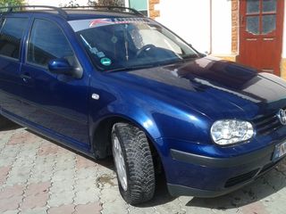 Volkswagen Golf foto 1