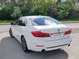 BMW 5 Series foto 2