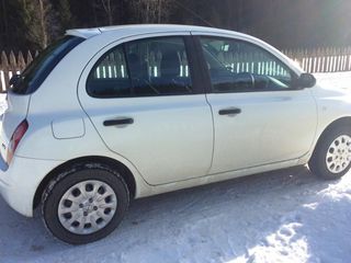 Nissan Micra foto 1