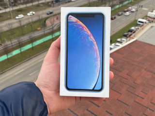 iPhone XR blue 64 gb
