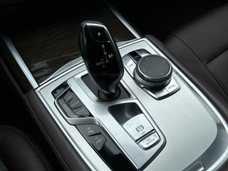 BMW 7 Series foto 15