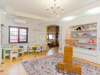 Vânzare, oficiu, Centru, str. București, 160 m.p., 320000€ foto 12