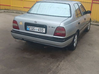 Nissan Sunny foto 6