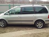 Volkswagen Sharan foto 1