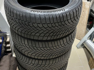 Vand anvelope de iarna practic noi 235/50 R18