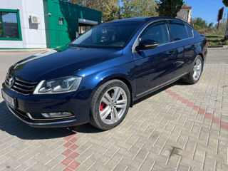 Volkswagen Passat foto 2