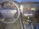 Mercedes Benz E Class foto 5