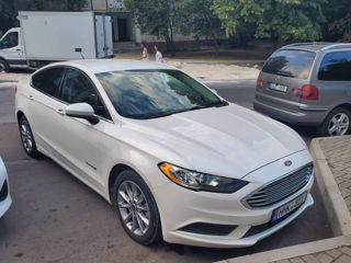 Ford Fusion foto 2