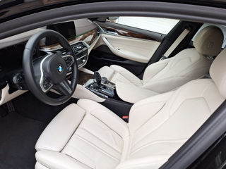 BMW 5 Series foto 8