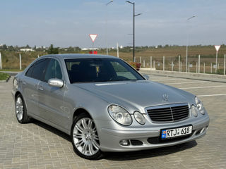 Mercedes E-Class foto 1