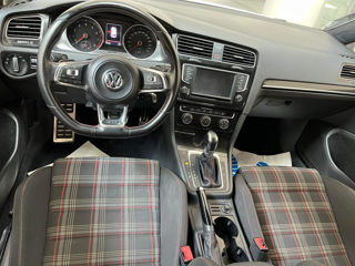 Volkswagen Golf foto 8