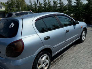 Nissan Almera foto 5