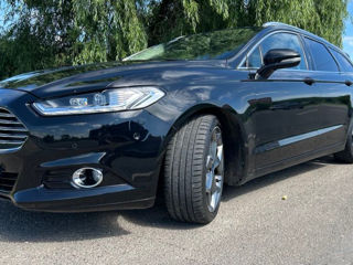 Ford Mondeo foto 4