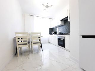 Apartament cu 2 camere, 65 m², Centru, Chișinău