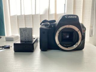 Canon EOS 550D 18.0MP Rebel T21 Digital SLRCamera kit with 18-55mm IS Lens. foto 7