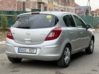 Opel Corsa foto 4