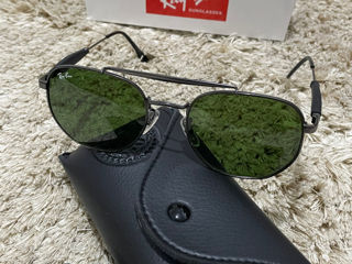 Ray Ban