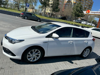 Toyota Auris foto 2