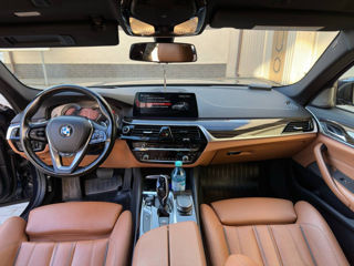 BMW 5 Series foto 5