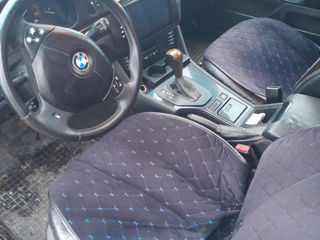 BMW 5 Series foto 6