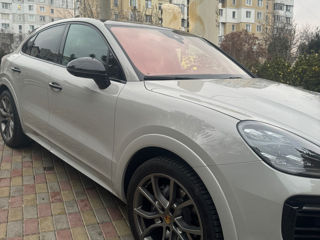 Porsche Cayenne Coupe foto 4