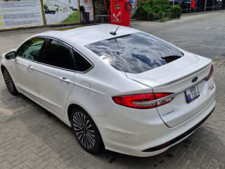 Ford Fusion foto 4