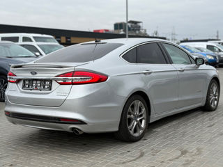 Ford Fusion foto 3