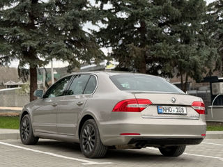 Skoda Superb фото 3