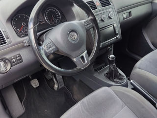 Volkswagen Touran foto 7