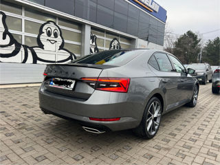 Skoda Superb foto 3