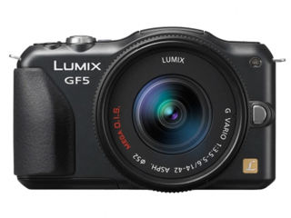 Panasonic DMC-GF5 Lumix G Vario 14-42mm